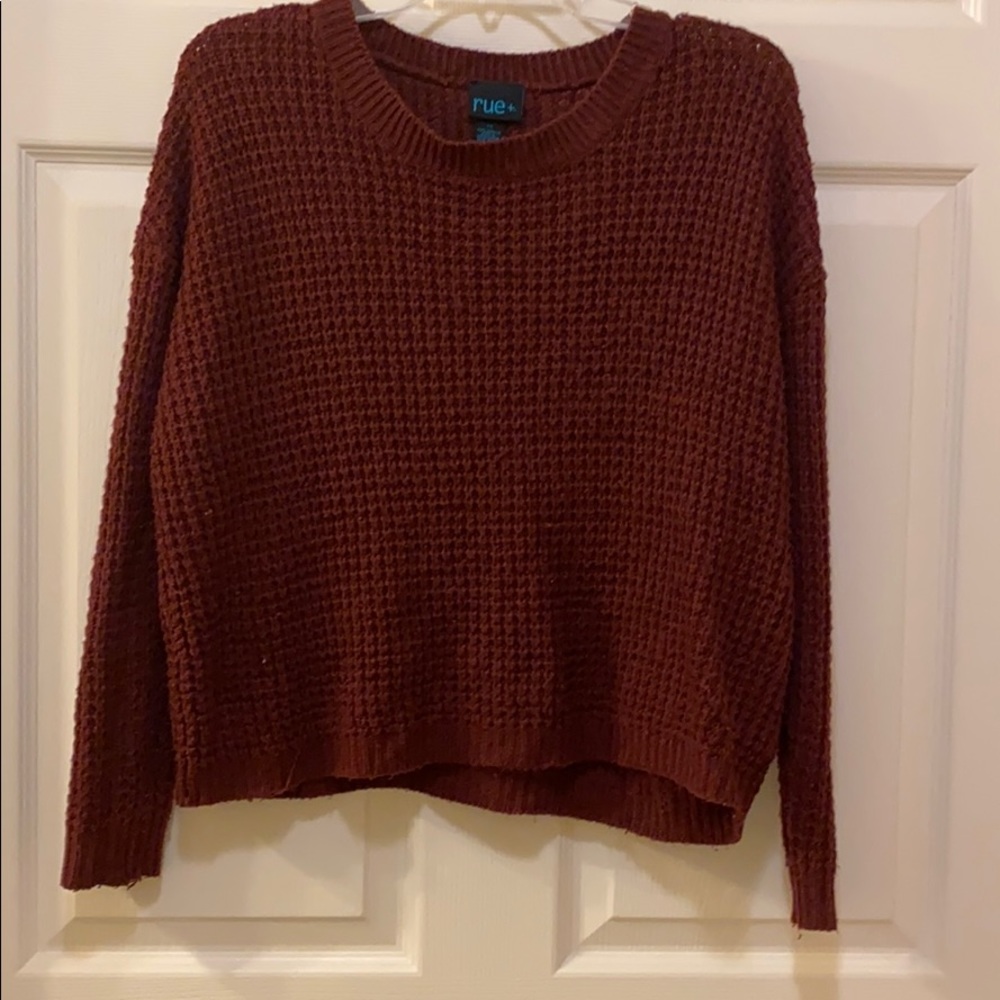 Maroon sweater